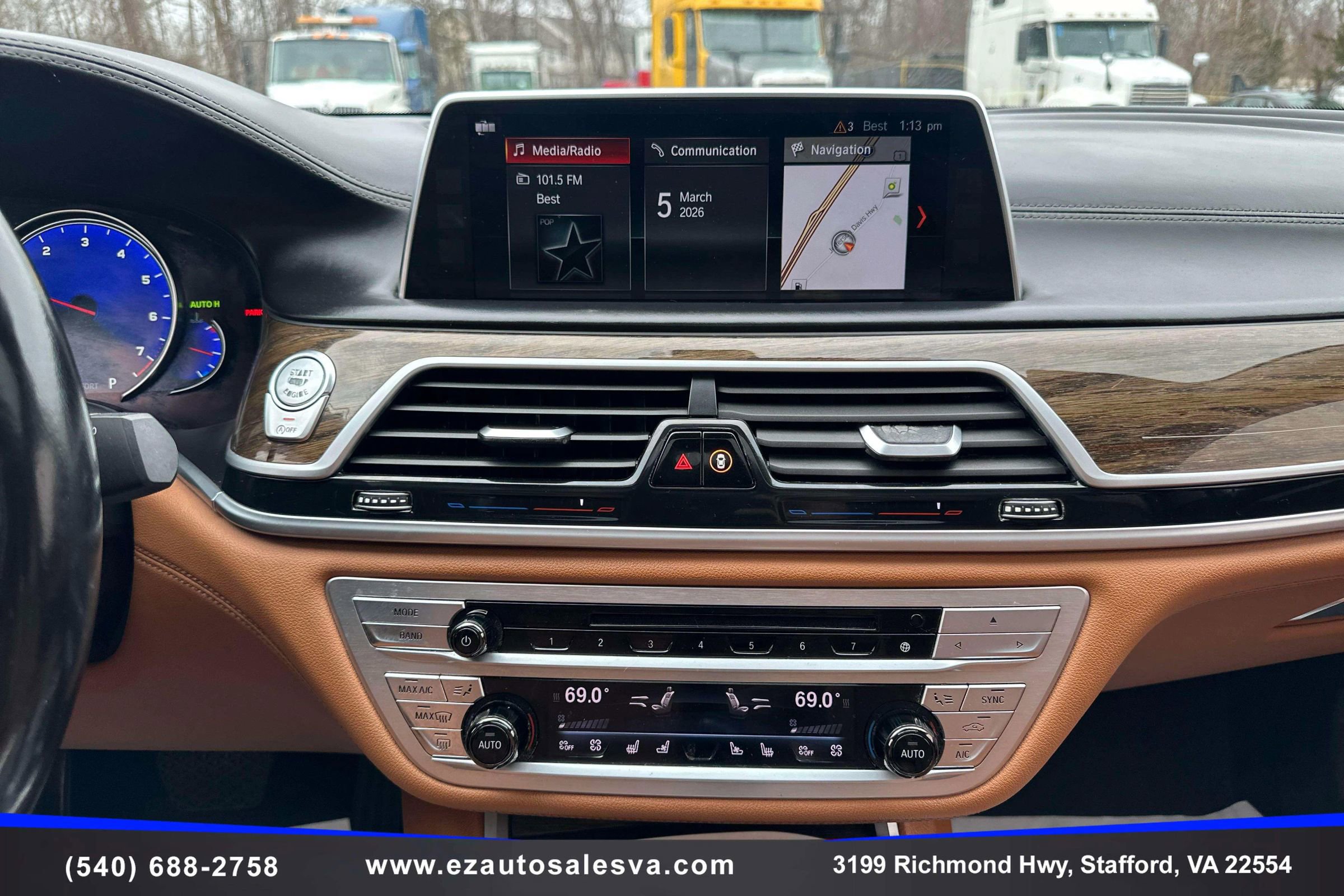 Used 2018 BMW 740i xDrive image 26