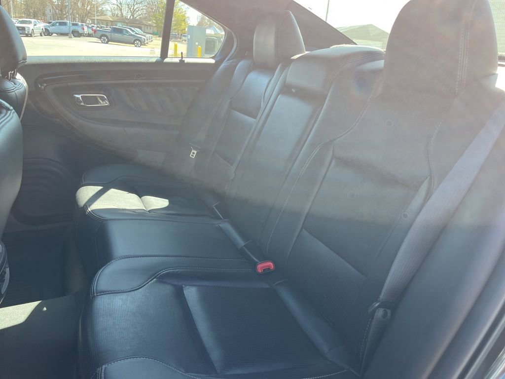 Used 2018 Ford Taurus Limited image 14