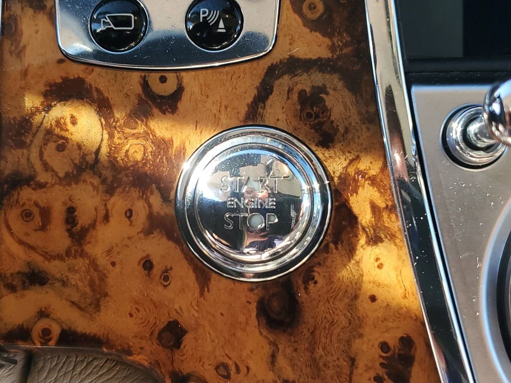 Used 2011 Rolls-Royce Ghost image 28