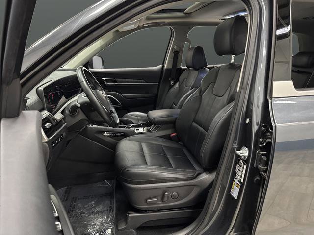 Used 2024 Kia Telluride EX image 4