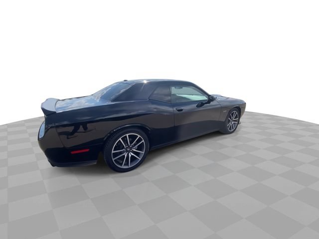 Used 2023 Dodge Challenger R/T RWD image 2