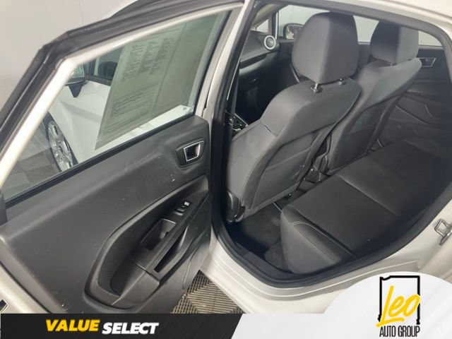 Used 2015 Ford Fiesta SE FWD image 19