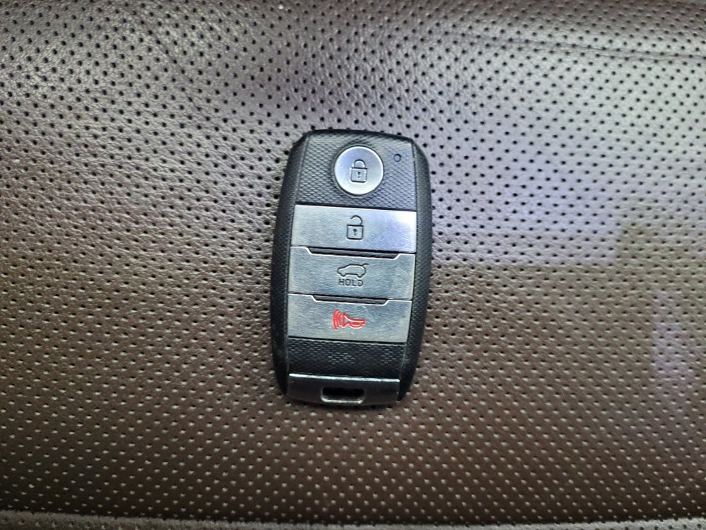 Used 2019 Kia Sorento SX w/ SX Touring Package AWD/4WD image 32