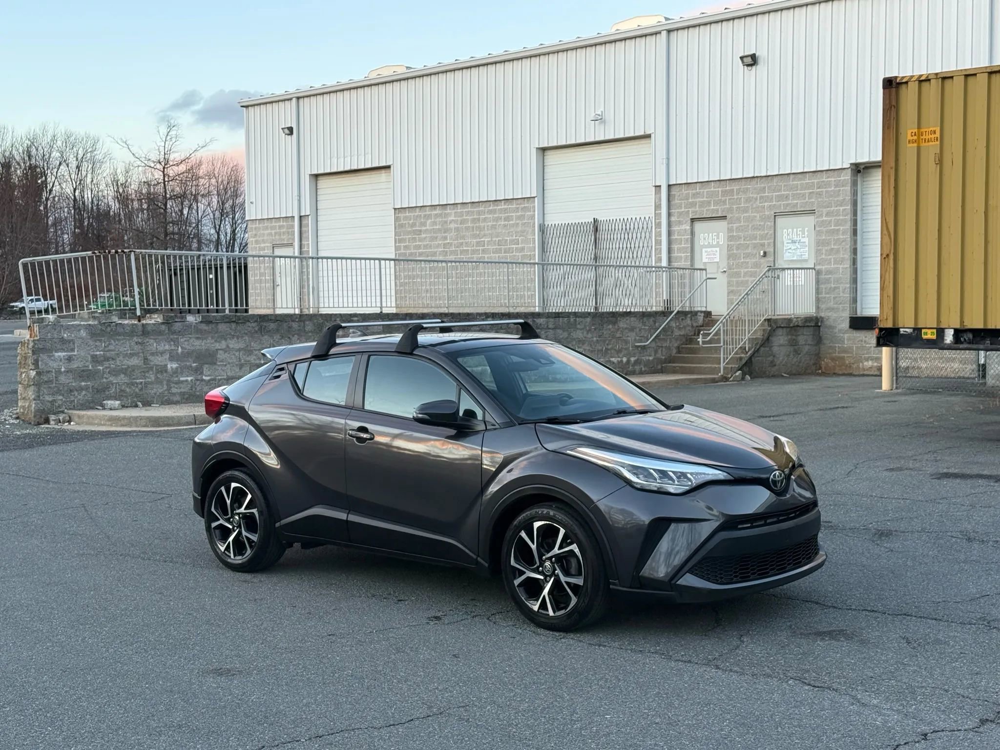 Used 2022 Toyota C-HR XLE image 6