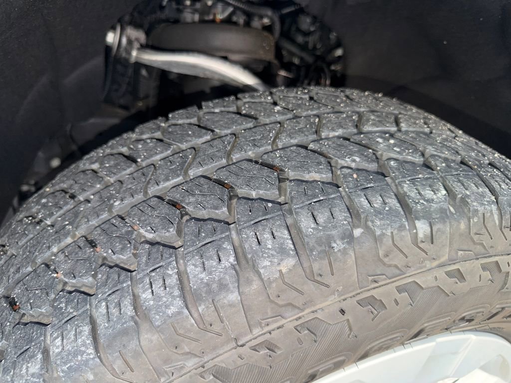 Used 2025 Chevrolet Silverado 1500 LTZ w/ Z71 Off-Road Package image 28