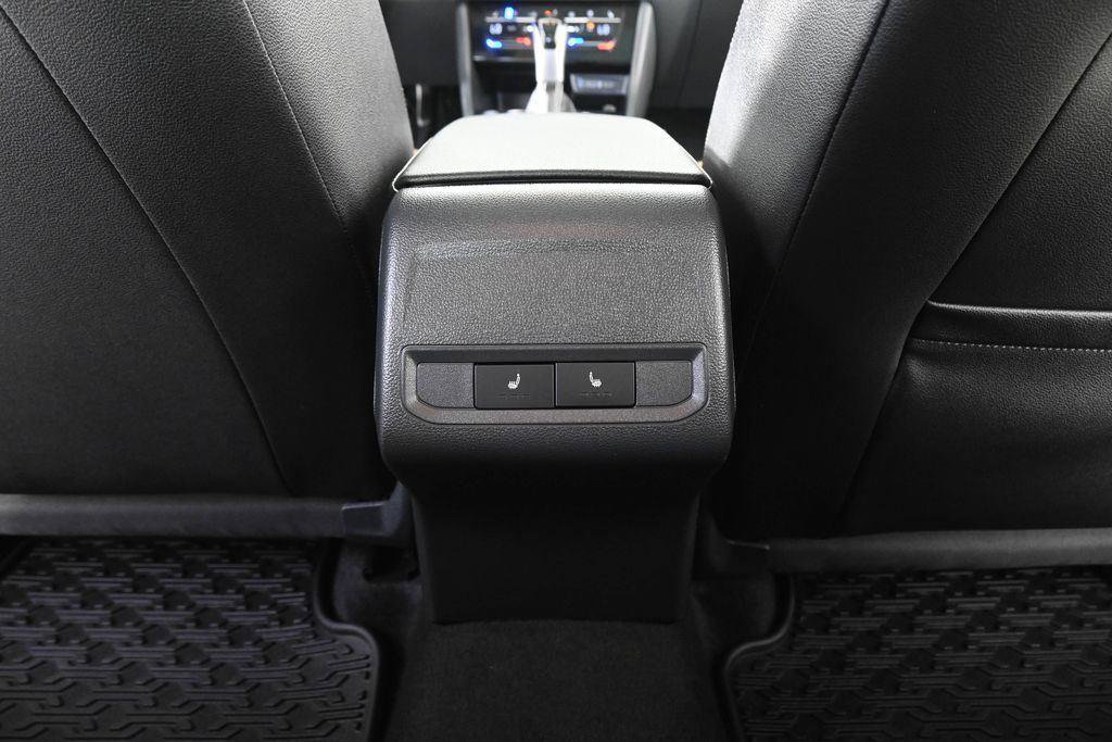 Used 2025 Volkswagen Jetta SEL FWD image 21