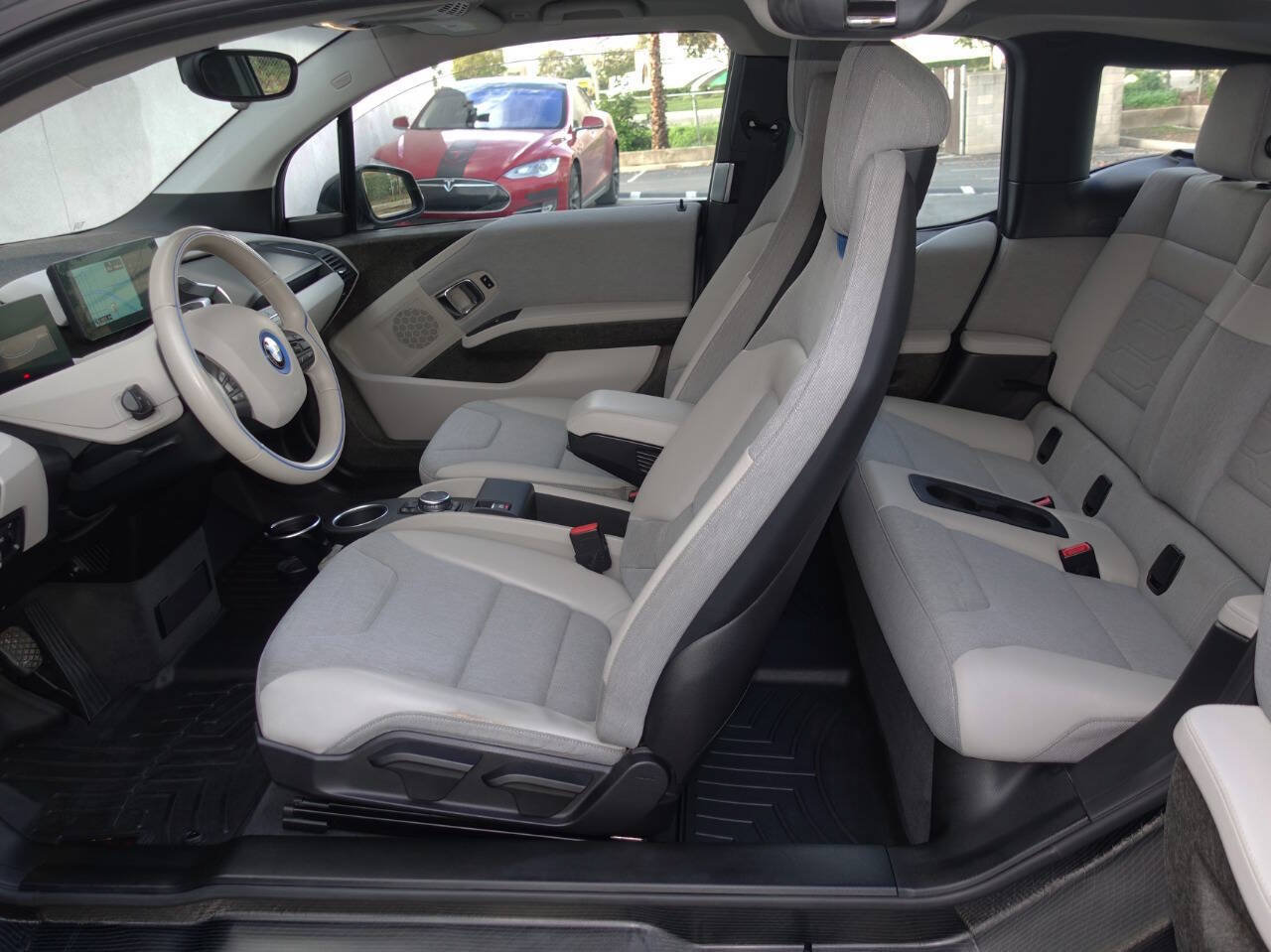 Used 2015 BMW i3 w/ Range Extender RWD image 10