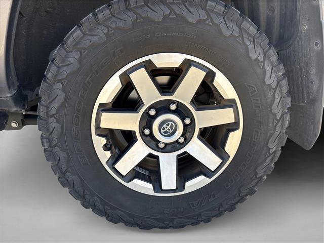 Used 2021 Toyota 4Runner TRD Off-Road AWD/4WD image 18
