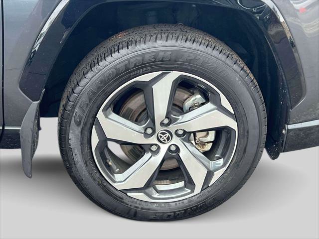 Certified 2025 Toyota RAV4 SE w/ Weather & Moonroof Package image 14