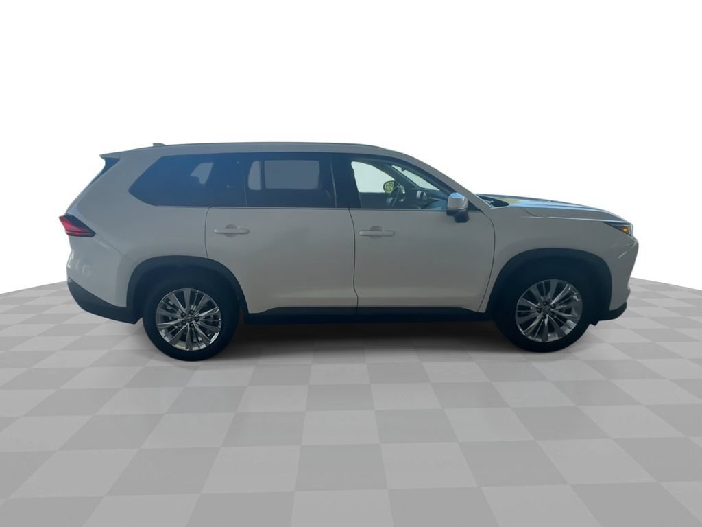 Used 2024 Toyota Grand Highlander AWD image 9