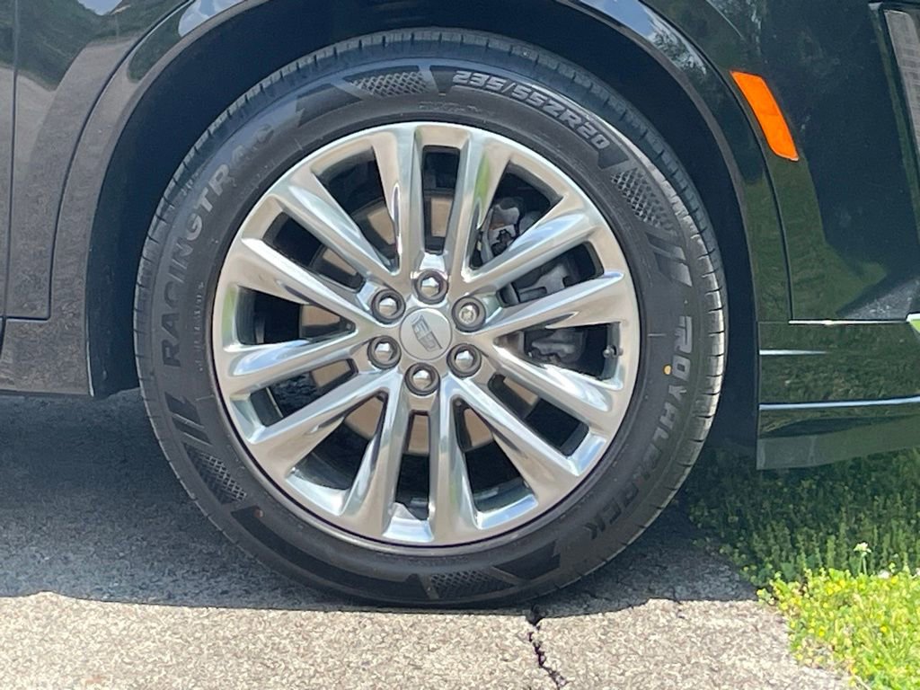Certified 2024 Cadillac XT6 Premium Luxury w/ LPO, Floor Liner Package AWD/4WD image 9