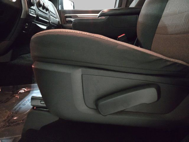 Used 2024 RAM 1500 Classic Warlock image 30