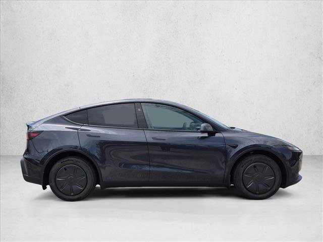 Used 2026 Tesla Model Y AWD image 5