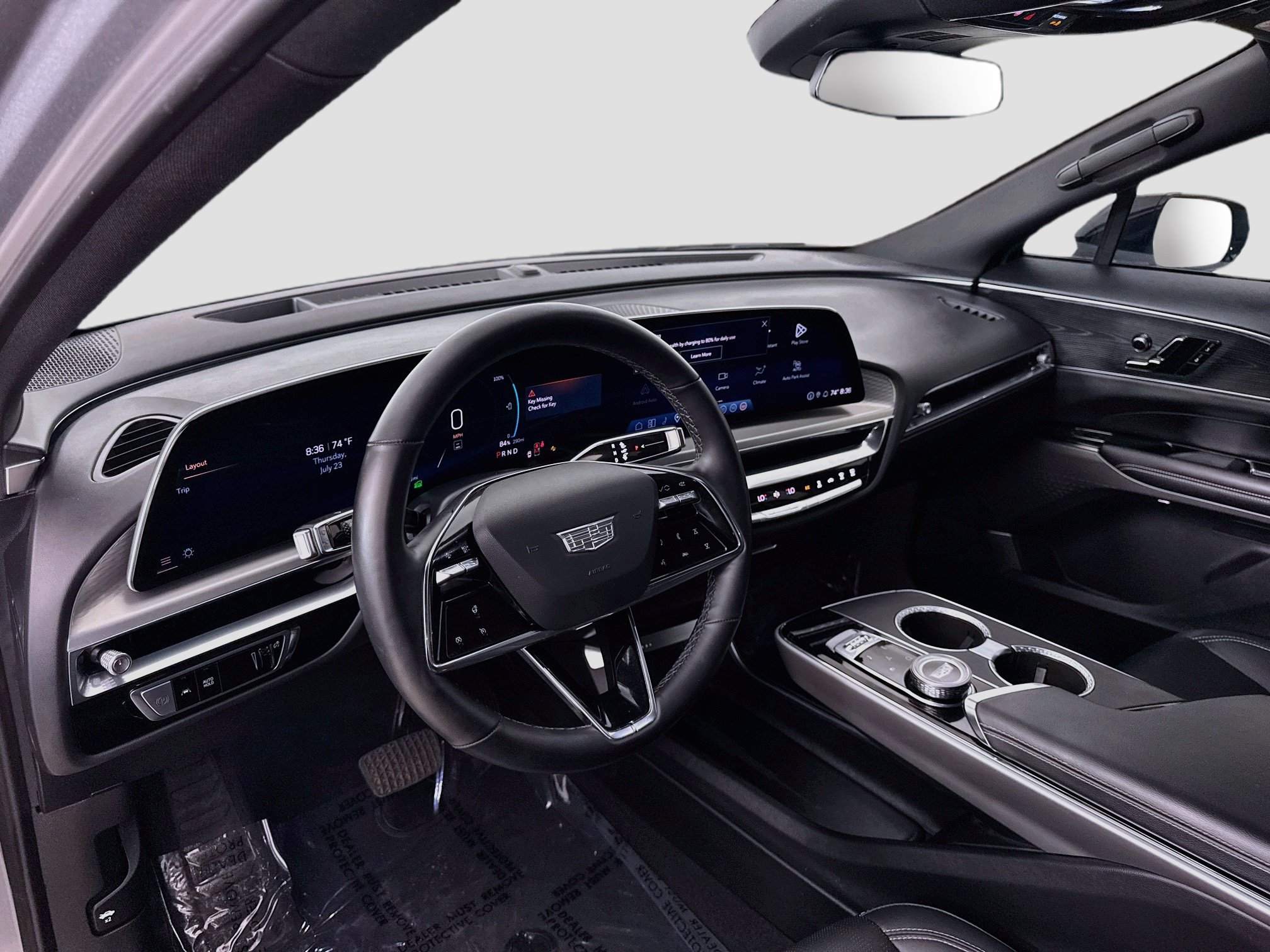 Used 2024 Cadillac Lyriq Luxury RWD image 11