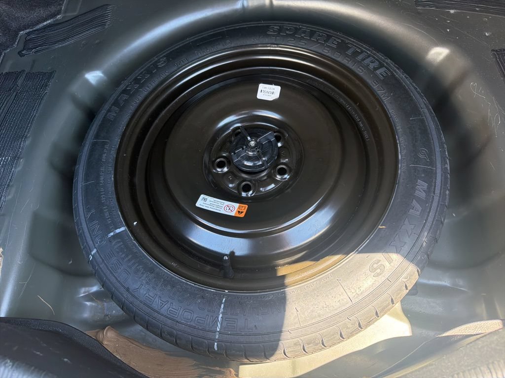 Used 2019 Ford Fusion SE FWD image 46