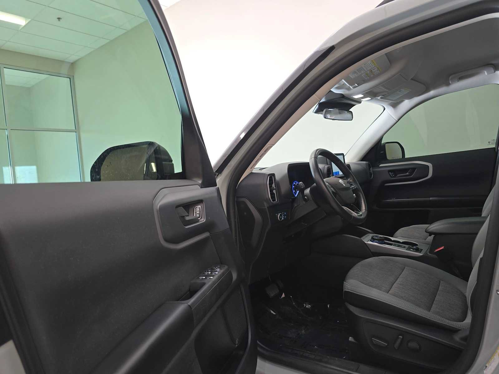 Used 2021 Ford Bronco Sport Big Bend w/ Big Bend Package (96B) AWD/4WD image 22