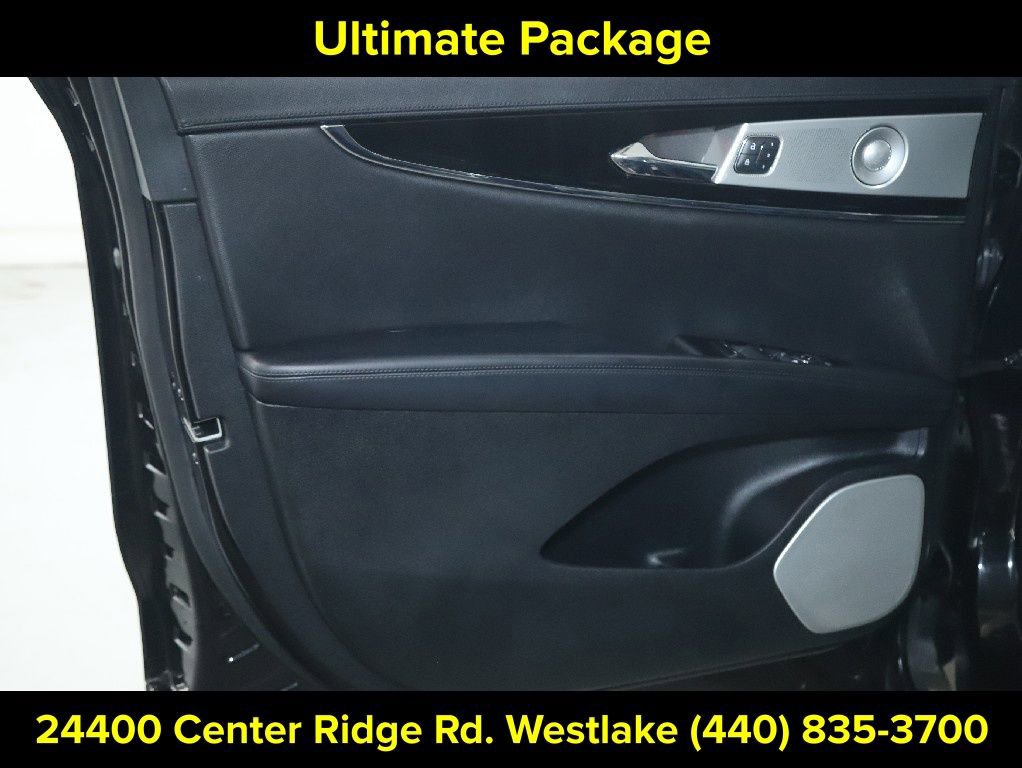 Used 2022 Lincoln Nautilus Reserve w/ Equipment Group 202A image 16