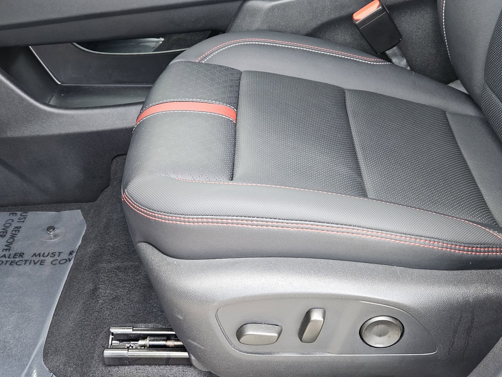 Certified 2024 Chevrolet Traverse RS w/ LPO, Floor Liner Package image 30