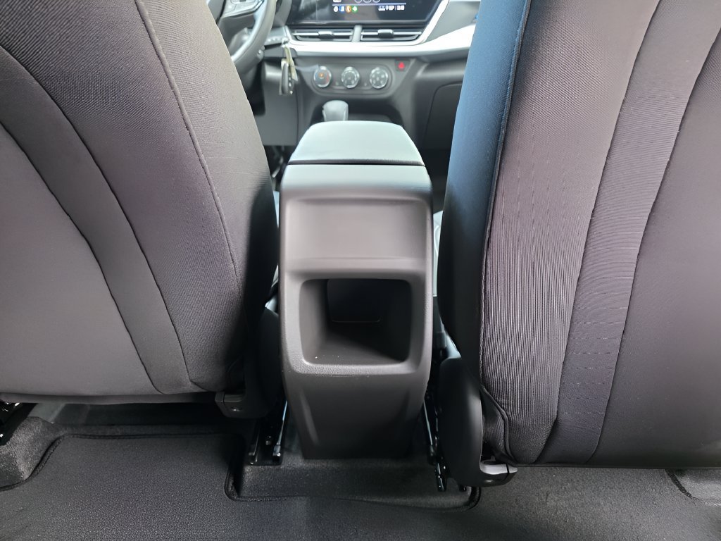 New 2026 Chevrolet Trax LS w/ LS Convenience Package FWD image 8