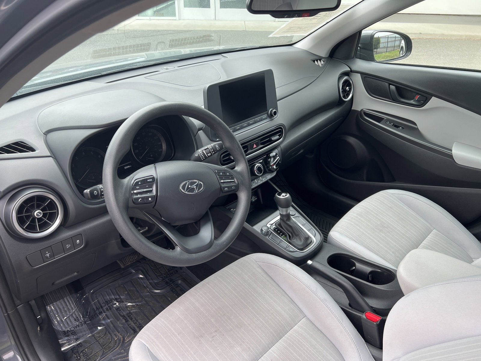 Used 2023 Hyundai Kona SEL image 12