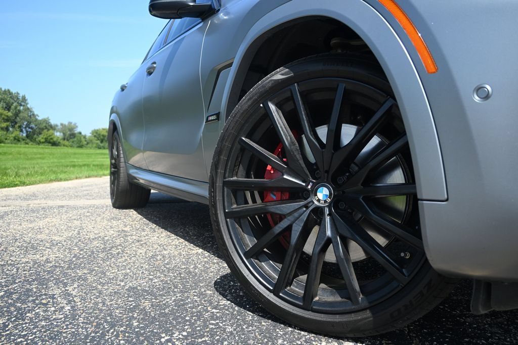 Used 2024 BMW X6 M60i AWD/4WD image 3