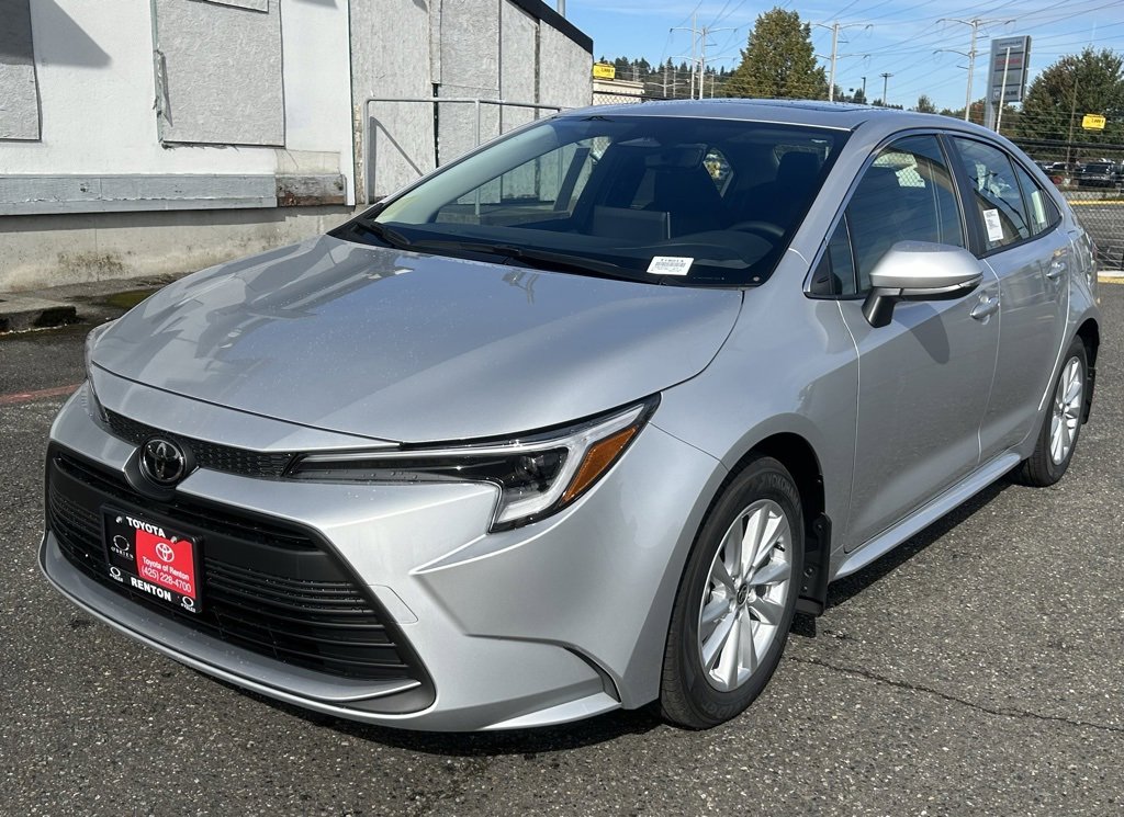 New 2026 Toyota Corolla XLE video 1