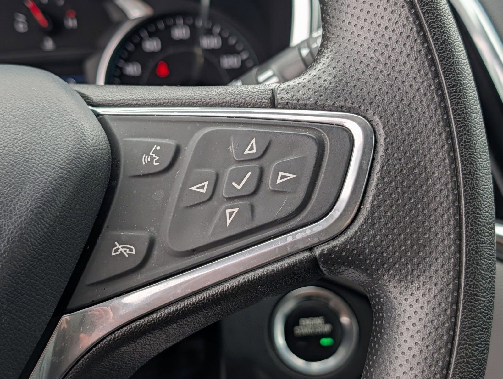 Used 2022 Chevrolet Equinox LT image 28