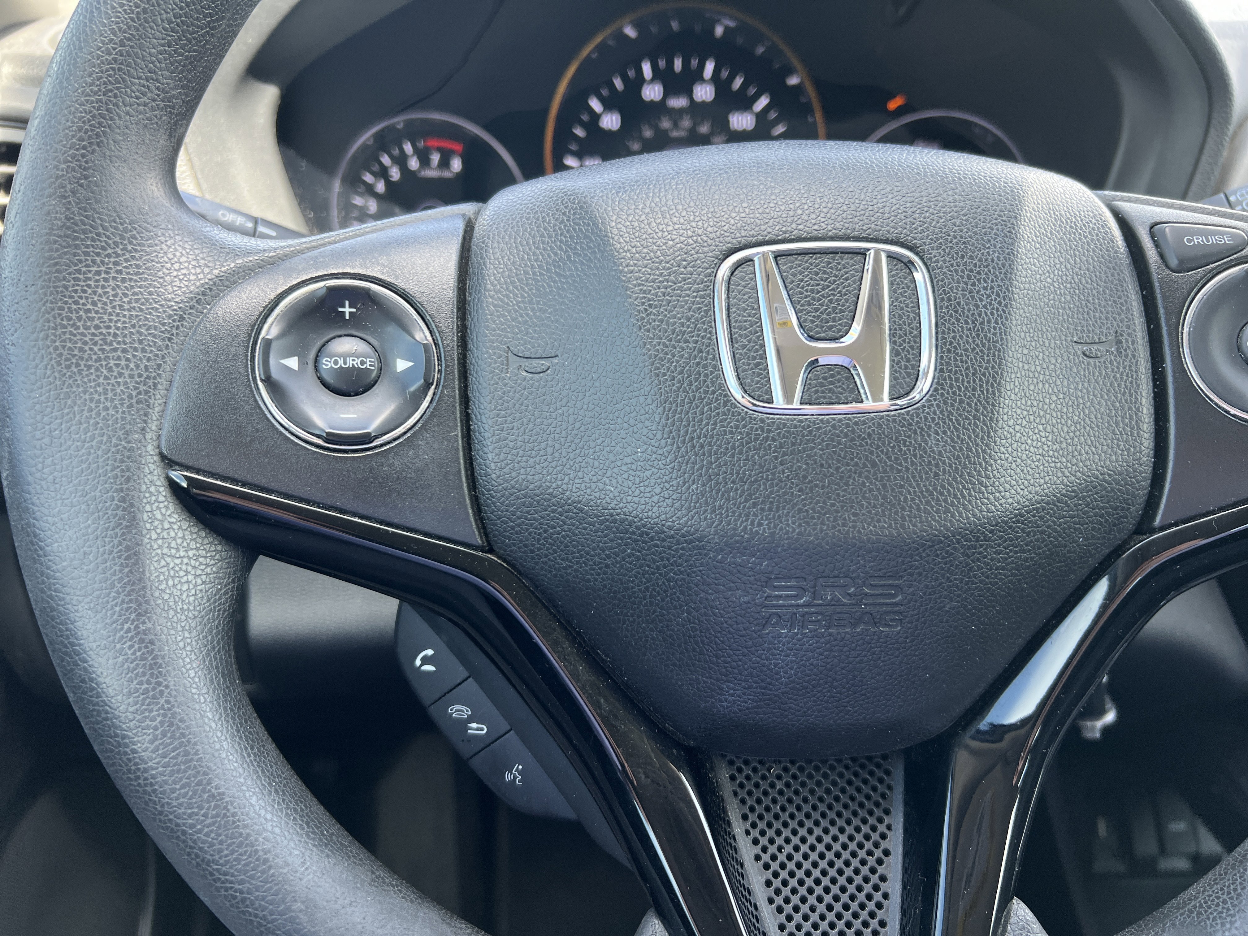 Used 2018 Honda HR-V LX image 28