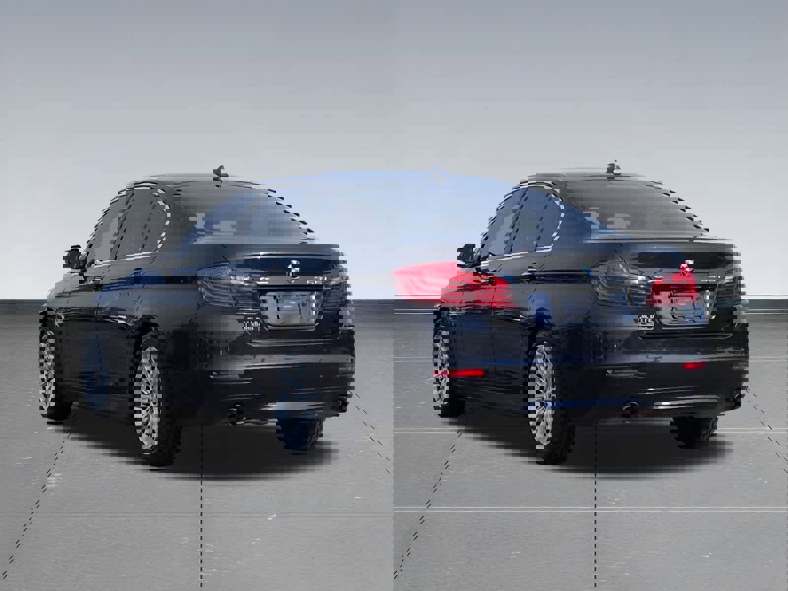 Used 2014 BMW 535i xDrive Sedan image 4