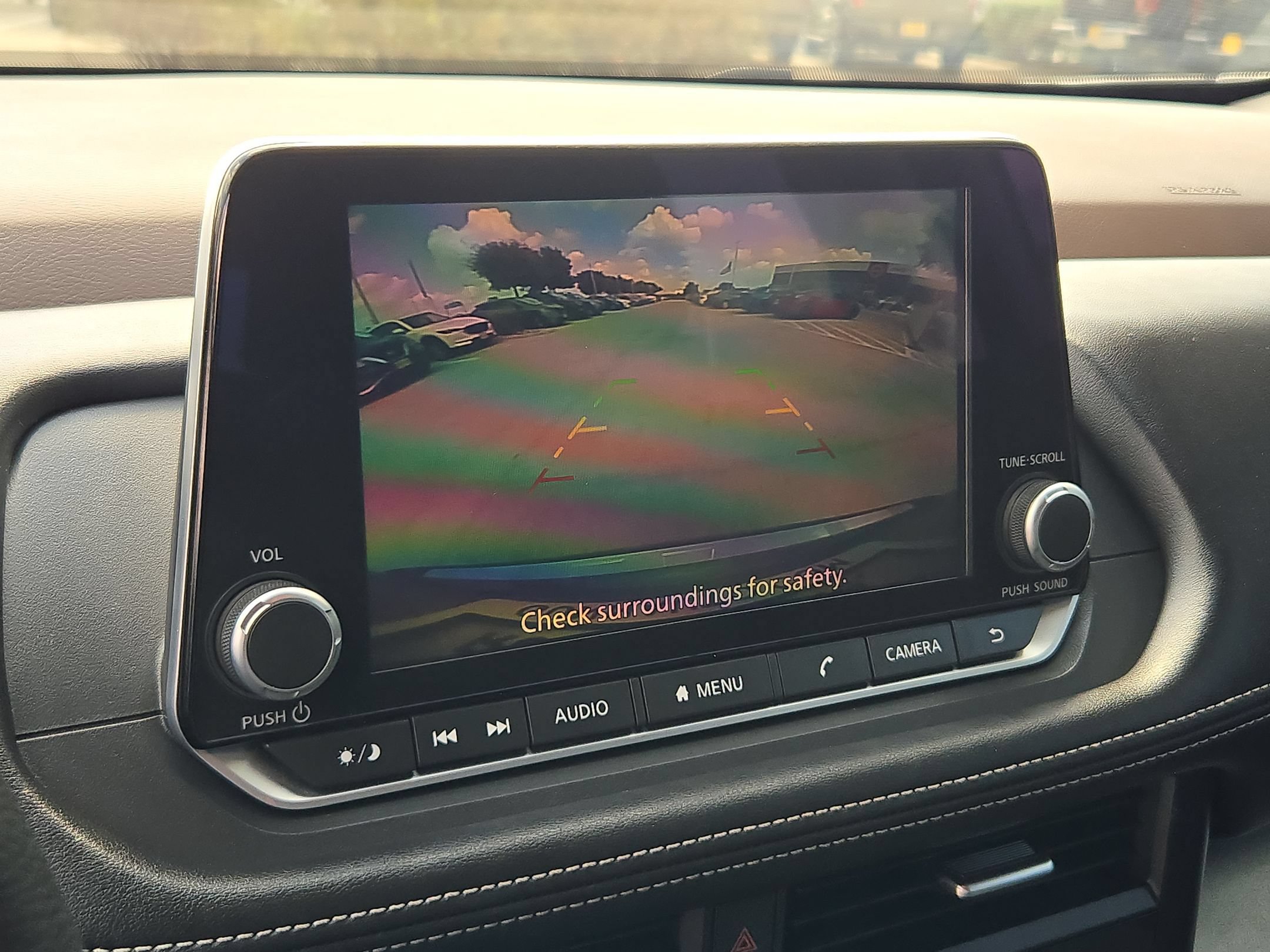 Used 2023 Nissan Rogue SV FWD image 17