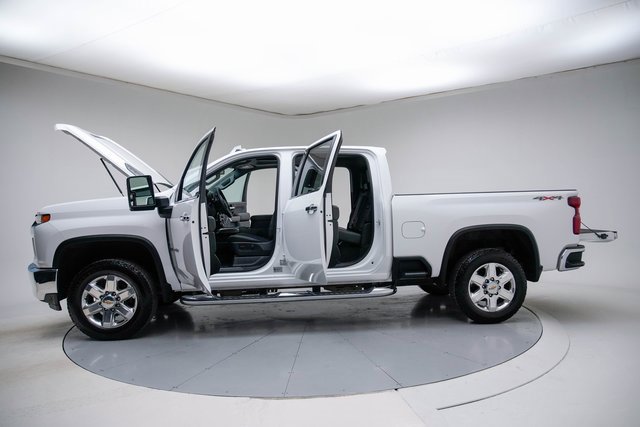 Used 2023 Chevrolet Silverado 2500 LTZ w/ LTZ Convenience Package image 18