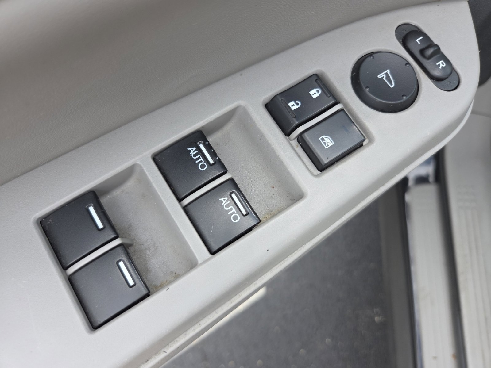 Used 2012 Honda Pilot EX-L image 31