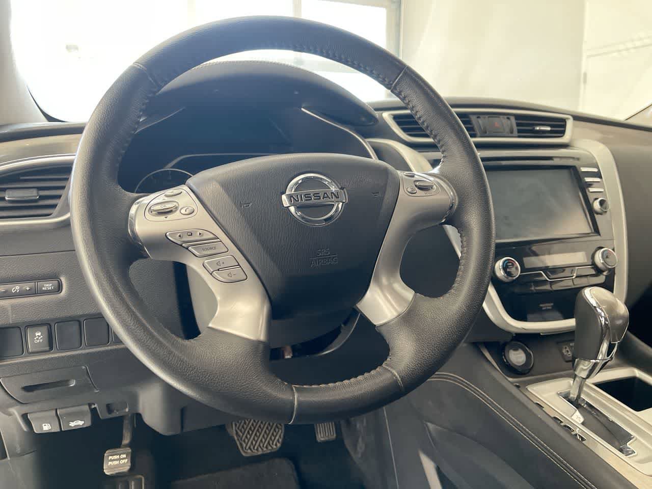 Used 2018 Nissan Murano SV image 14