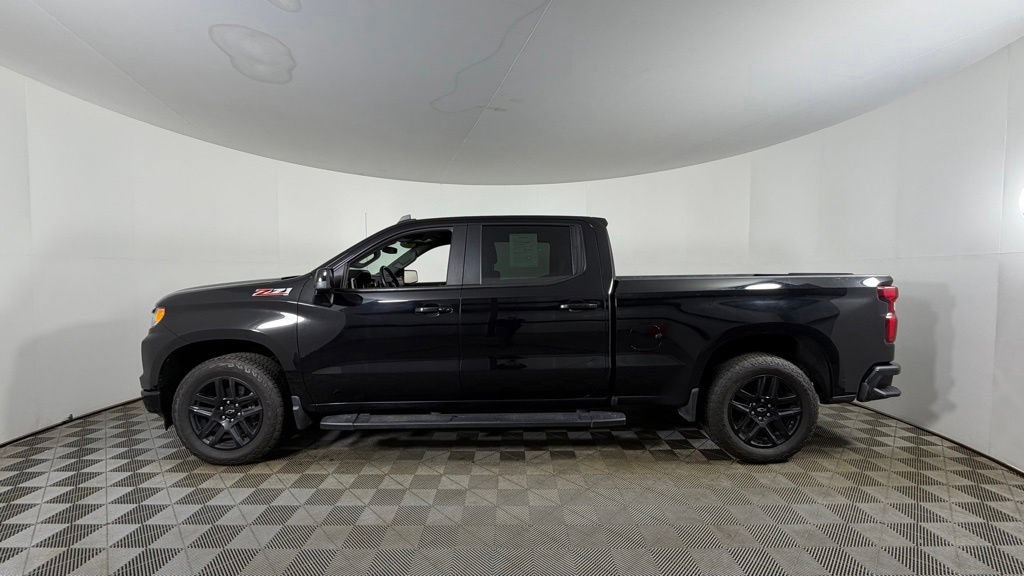 Used 2023 Chevrolet Silverado 1500 RST AWD/4WD image 5