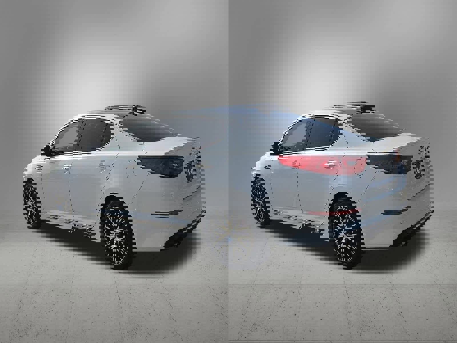 Used 2015 Kia Optima SX image 4