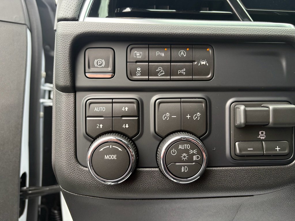 New 2026 Chevrolet Suburban Premier w/ Sun And Tow Package image 13