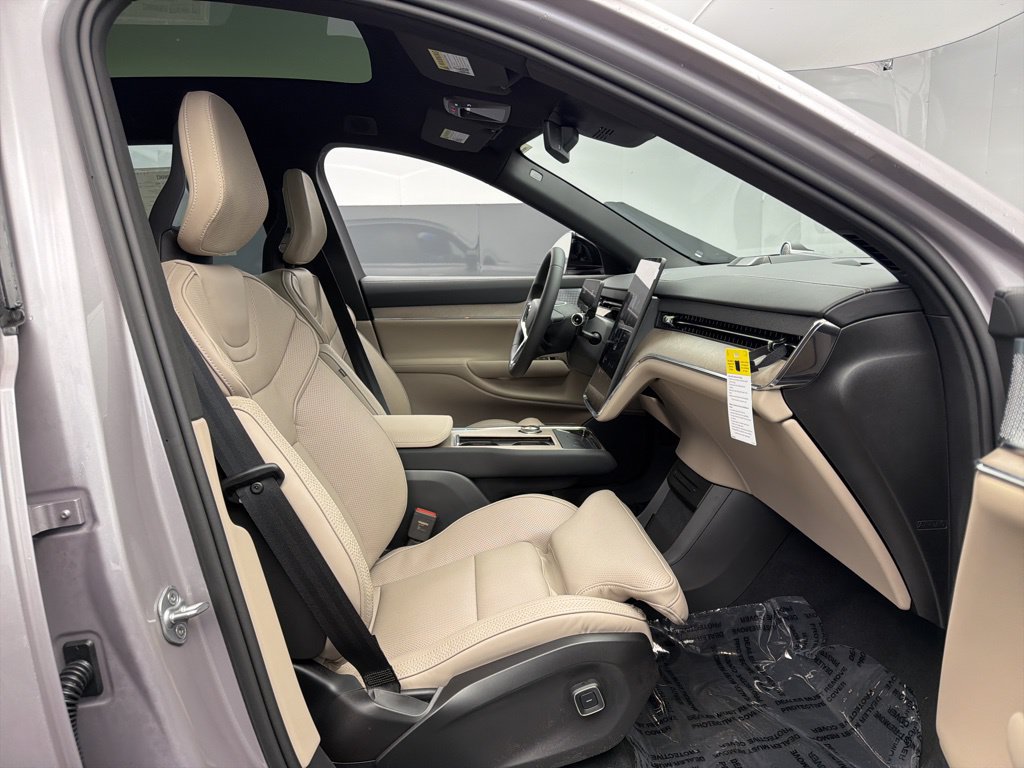 New 2026 Volvo EX90 Ultra AWD/4WD image 15