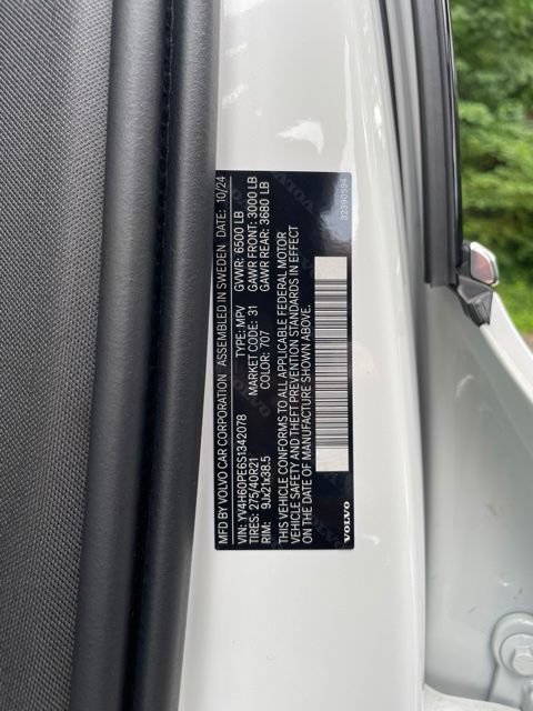 Certified 2025 Volvo XC90 T8 Plus w/ Protection Package Premier AWD/4WD image 29