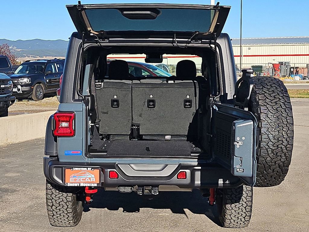 New 2025 Jeep Wrangler Unlimited Rubicon w/ Convenience Group image 20