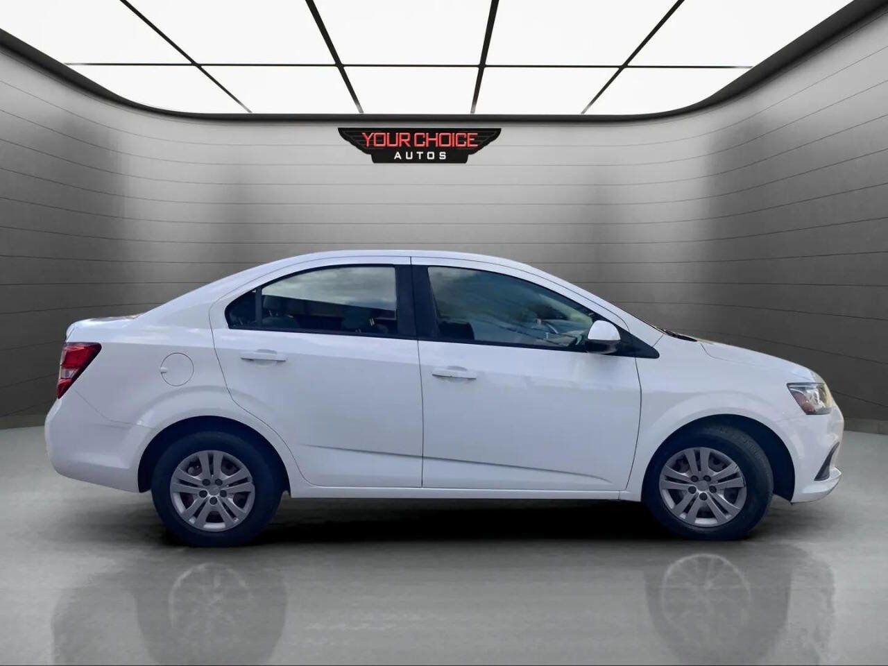 Used 2018 Chevrolet Sonic LS FWD image 4