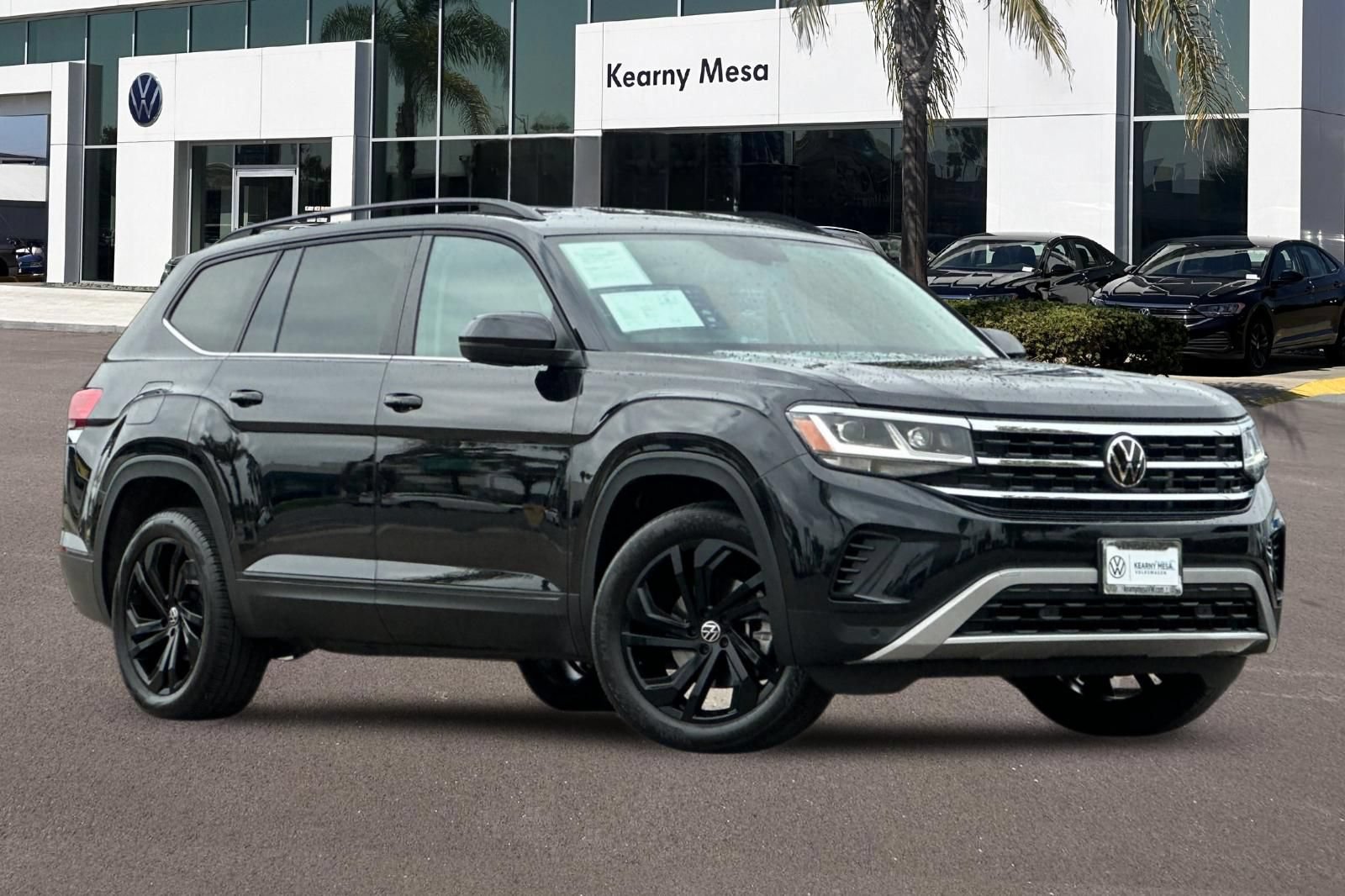 Used 2023 Volkswagen Atlas SE w/ Black Wheel Package FWD video 2