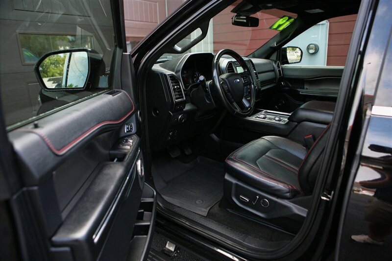 Used 2019 Ford Expedition Limited w/ Equipment Group 303A AWD/4WD image 8