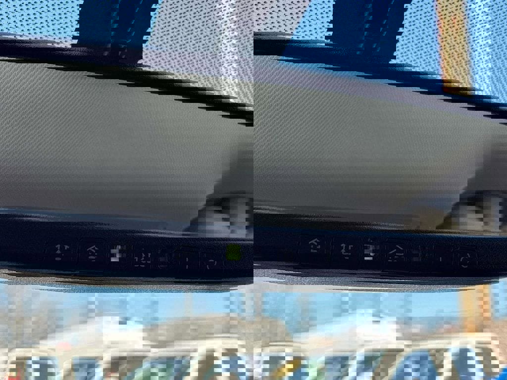 Used 2018 Nissan Pathfinder SL w/ Midnight Edition Package AWD/4WD image 30