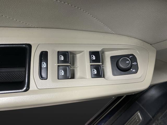 Used 2021 Volkswagen Atlas SE w/ Panoramic Sunroof Package image 26