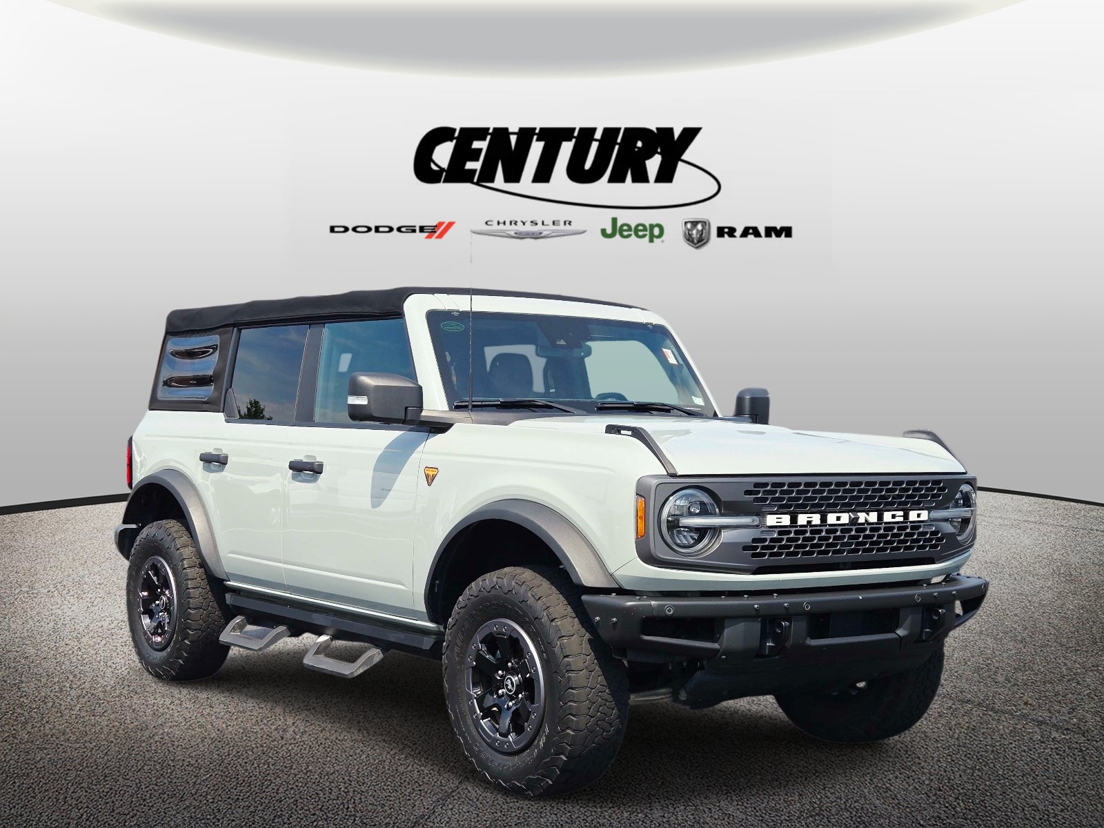 Used 2021 Ford Bronco Badlands AWD/4WD image 1