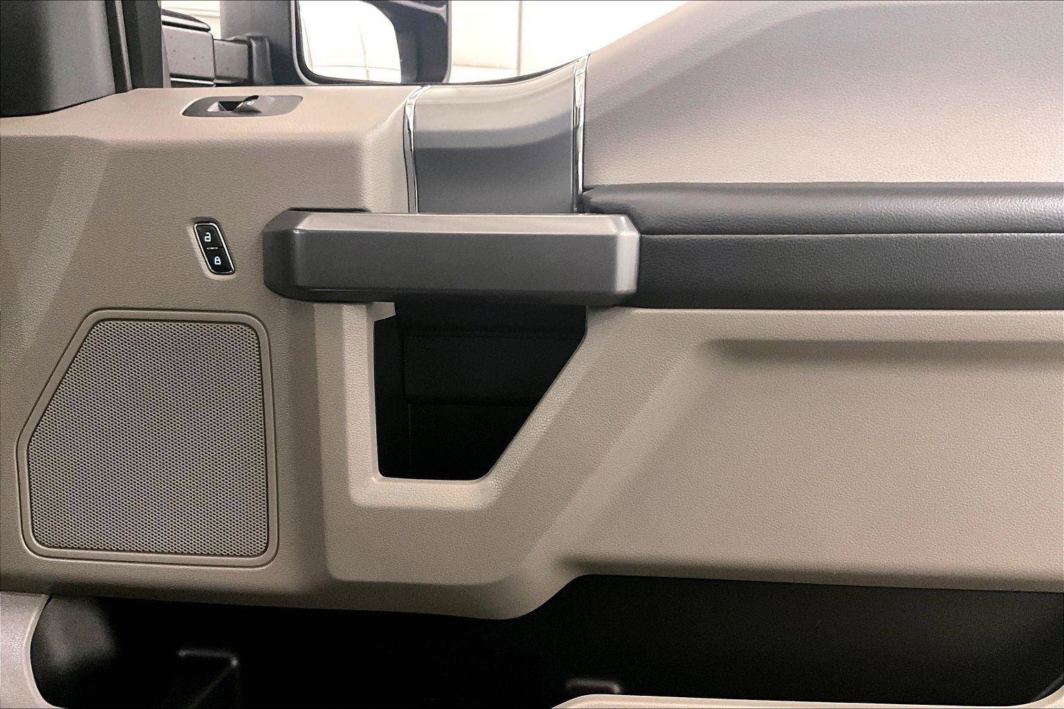 Used 2022 Ford F250 XLT w/ XLT Premium Package image 23