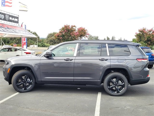 New 2025 Jeep Grand Cherokee L Altitude image 6
