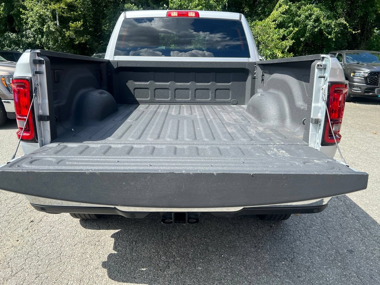 Used 2026 RAM 2500 Big Horn AWD/4WD image 16