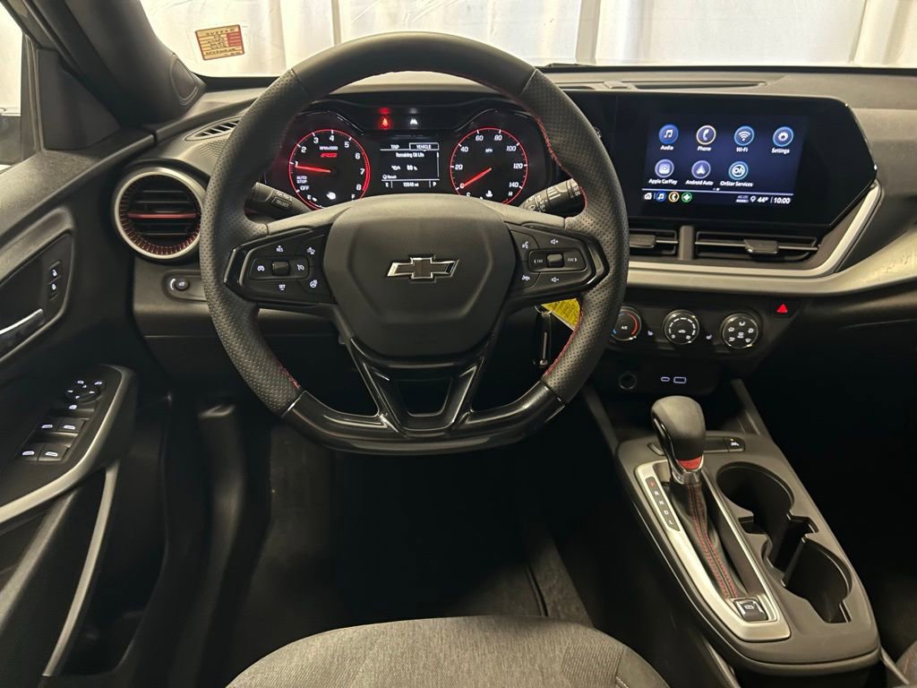 Used 2024 Chevrolet Trax RS w/ Driver Confidence Package image 3