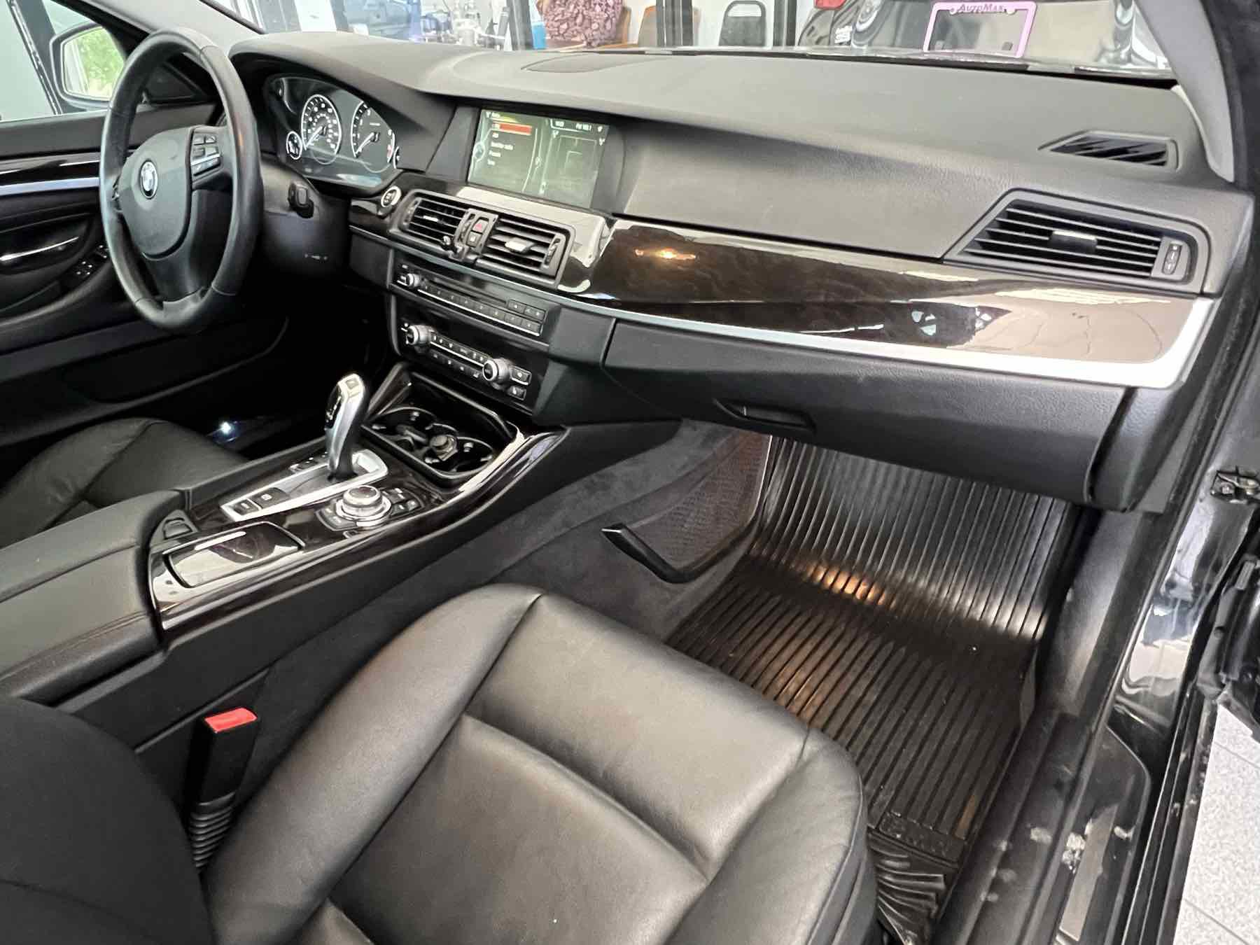 Used 2013 BMW 535i Sedan RWD image 12